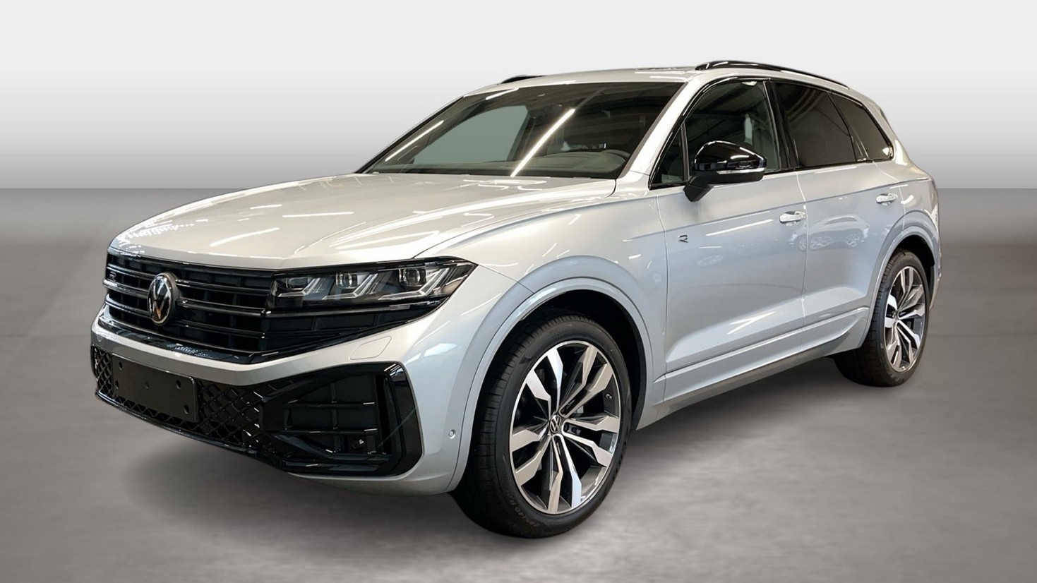 VW Touareg R-Line Final Edition Leasing